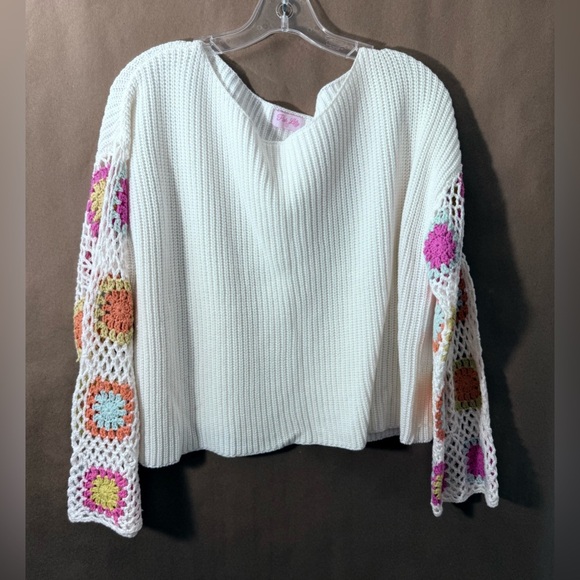 NWOT Pink Lily Off “Wanna Be With You” Cream Cropped Crochet Sleeves Sweater - Picture 4 of 11